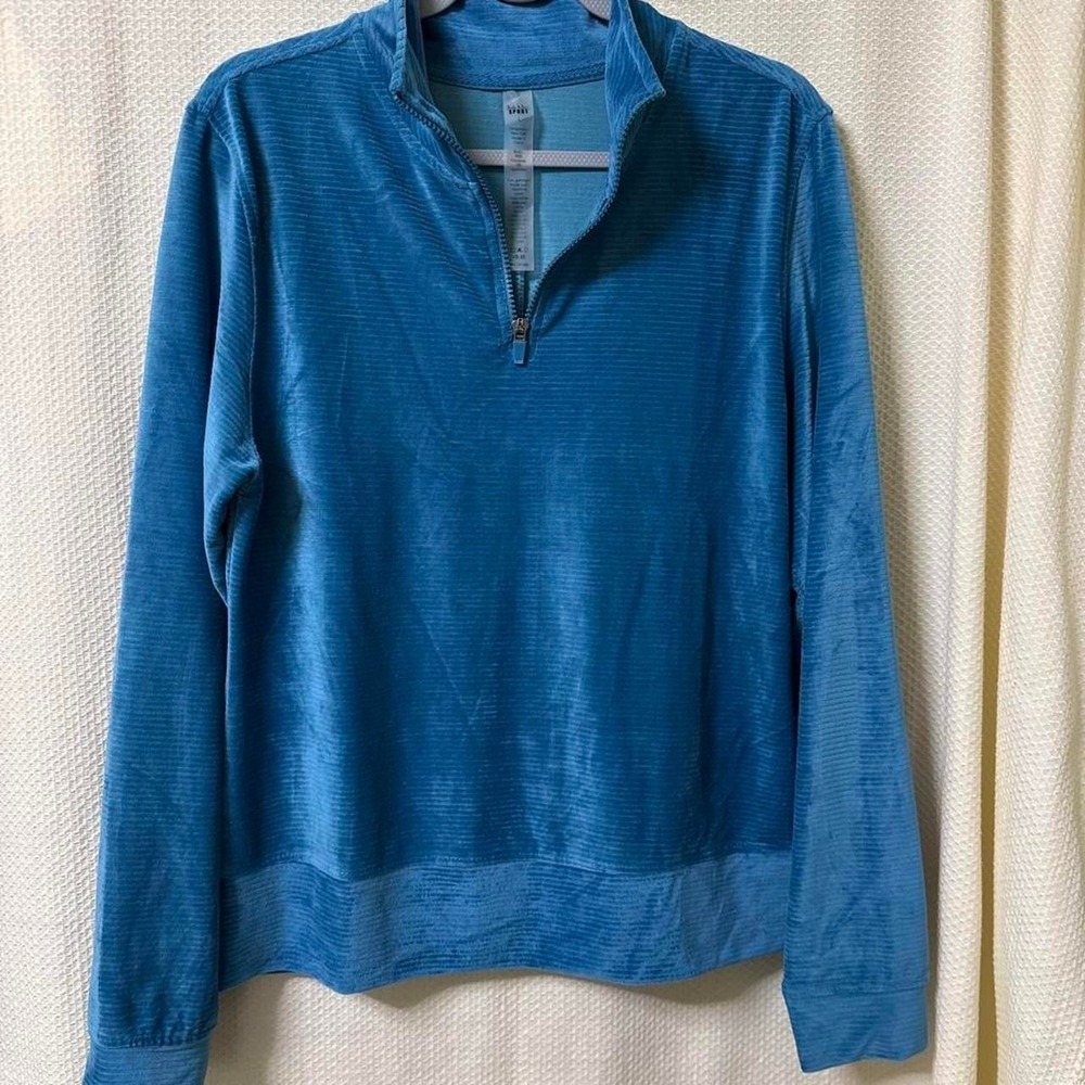Nicole Miller sport size large textured velvet Blue quarter zip long sleeve